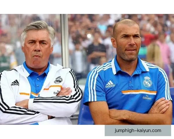 齐内丁·齐达内的执教生涯迎来新的挑战，状态备受关注。